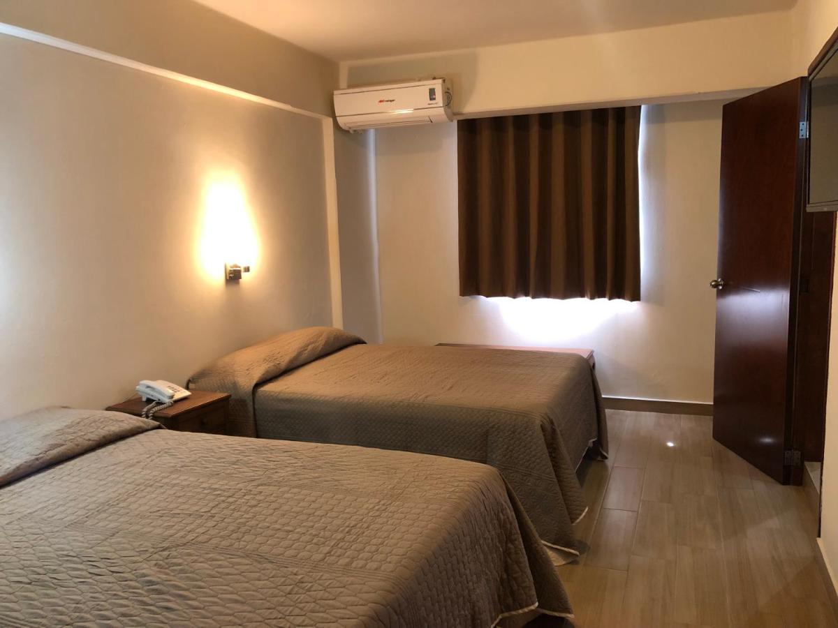 Hotel Lorena Los Mochis Extérieur photo