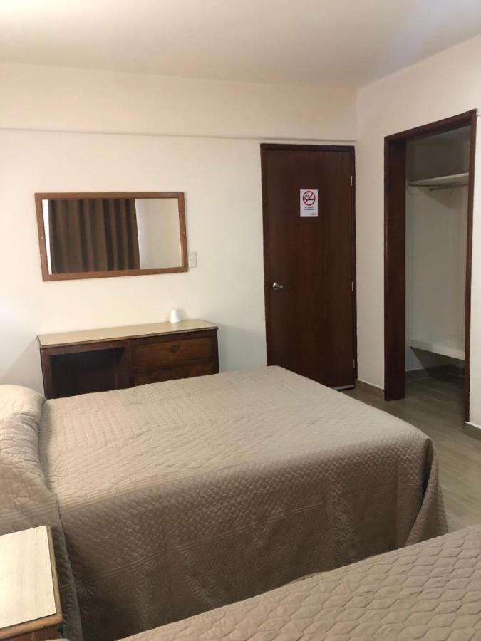 Hotel Lorena Los Mochis Extérieur photo